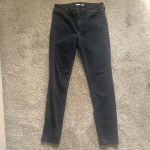 Old Navy Rockstar super skinny high rise size24/7 sculpt jean.